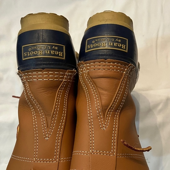 L.L. Bean navy blue bean boots - Picture 6 of 8